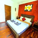 Villa Sanket - Kuta - 6 Bedrooms - 6 Bathrooms - Great Location