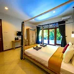 Villa Sanket - Kuta - 6 Bedrooms - 6 Bathrooms - Great Location