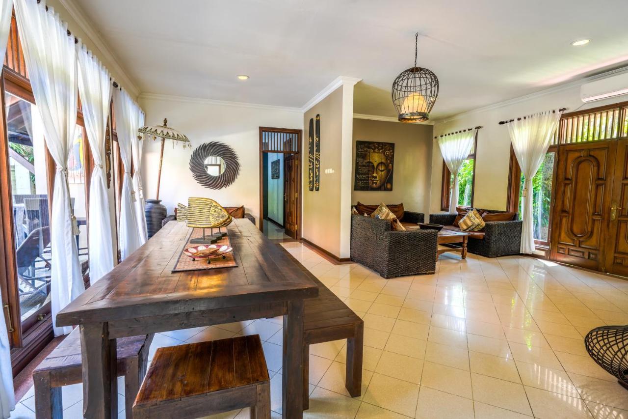 Sanket - Kuta - 6 Bedrooms - 6 Bathrooms - Great Location Villa *