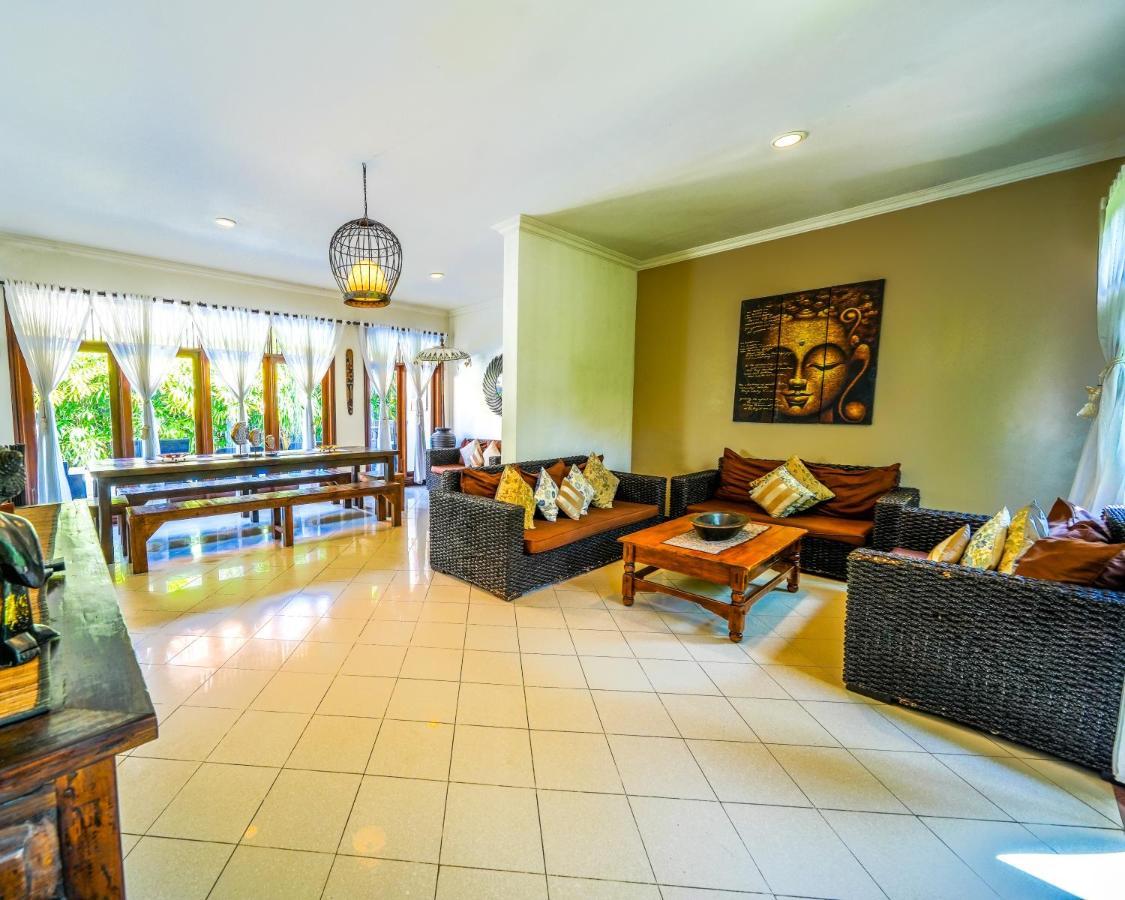 Villa Sanket - Kuta - 6 Bedrooms - 6 Bathrooms - Great Location